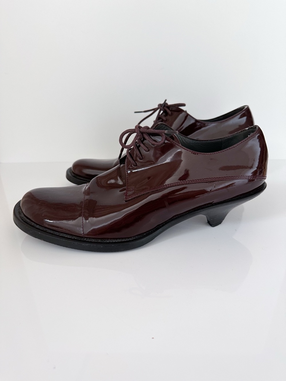 Miu Miu Burgundy Patent Leather Lace Up Kitten Heel Oxfords EU 37.5 / US 7.5